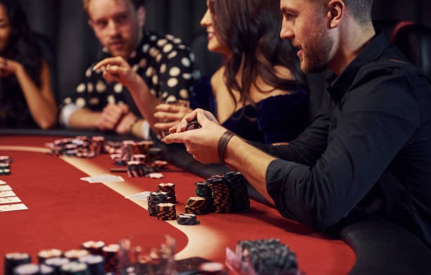 How to Explore an Online Casino Singapore Platform